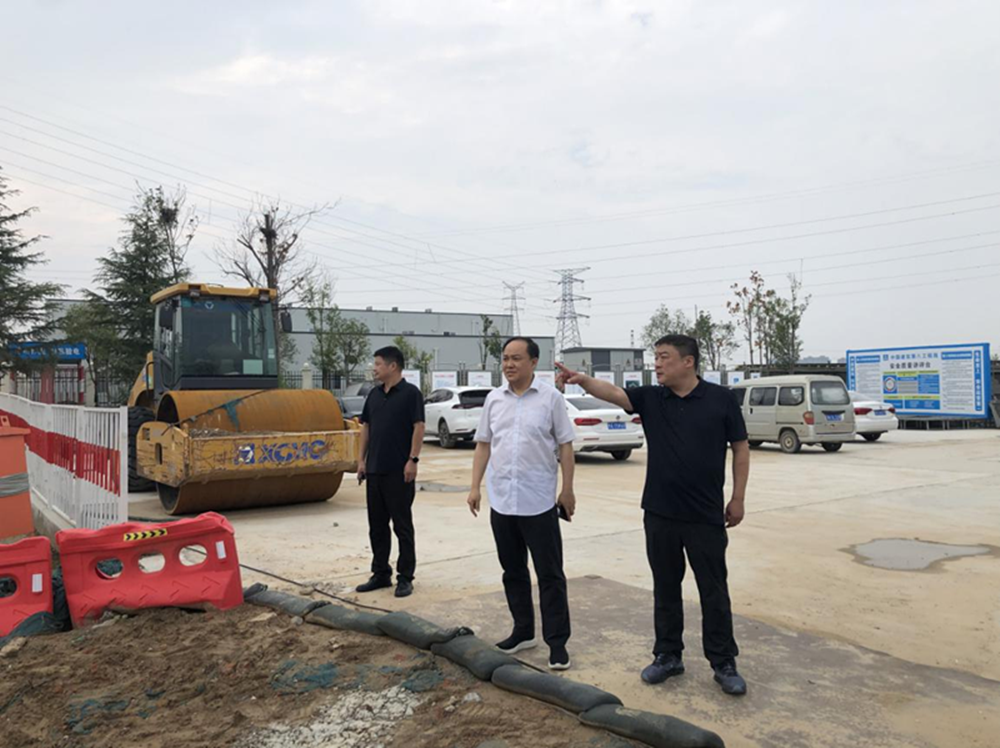 云博在线党委委员、副总经理张岩到侯寨新镇区安置区调研项目建设工作